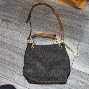 Michael Kors size purse